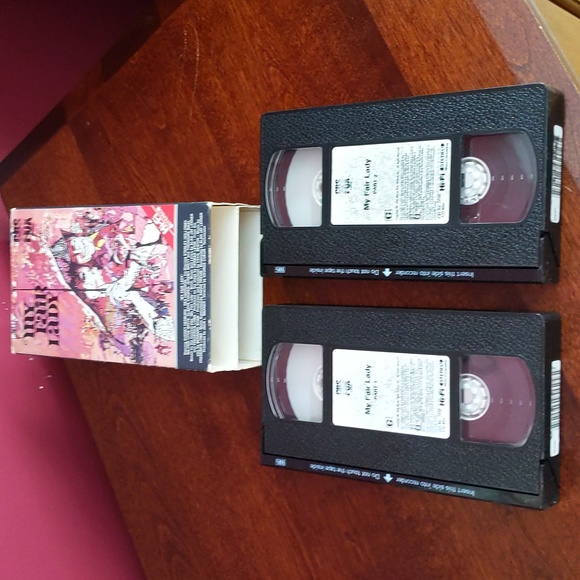 VHS Classic Musicals Bundle - Picture 4 of 7